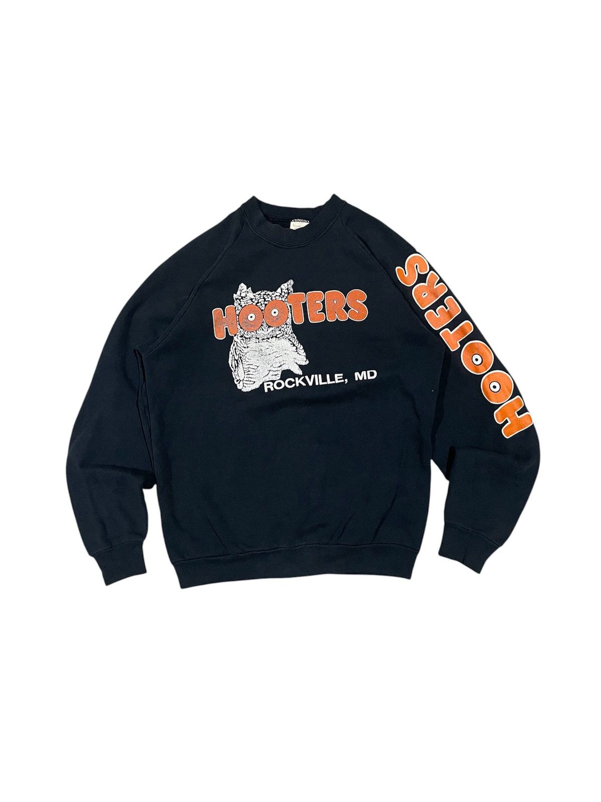Vintage 90s HOOTERS ROCKVILLE,MD SPELLOUT SWEATSHIRT DISTRESSED Size US M / EU 48-50 / 2 - 2 Thumbnail