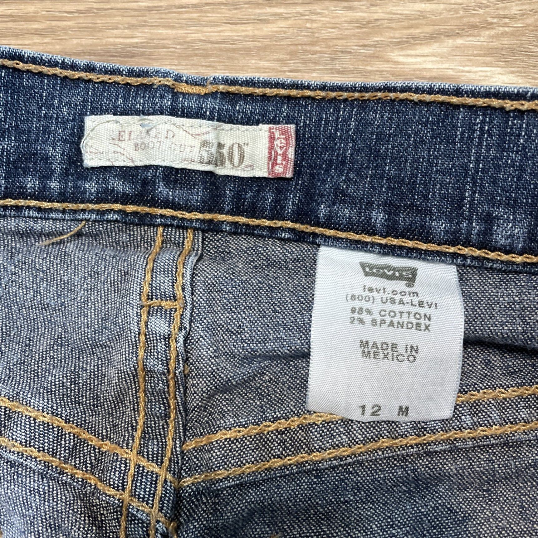 Levi's VINTAGE Levi's 550 Jeans Bootcut Blue Relaxed Fit Stretch 12M Womens Size 34" / US 12 / IT 48 - 2 Thumbnail