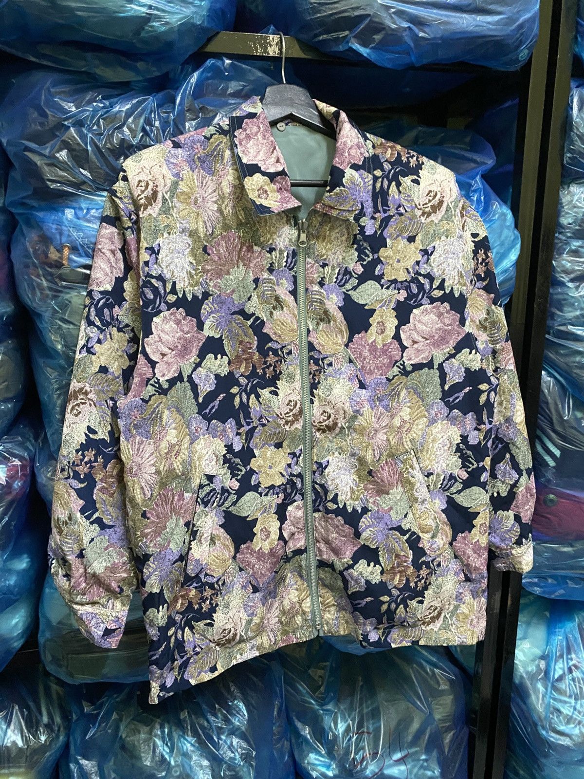 Vintage Vintage 90s Best Collection Japan Floral Tapestry Zip Jacket Size US M / EU 48-50 / 2 - 4 Thumbnail