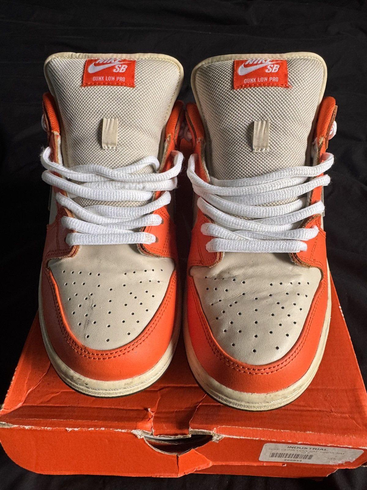 Nike Men's Dunk Low SB Sneakers (2016)ORANGR BOX