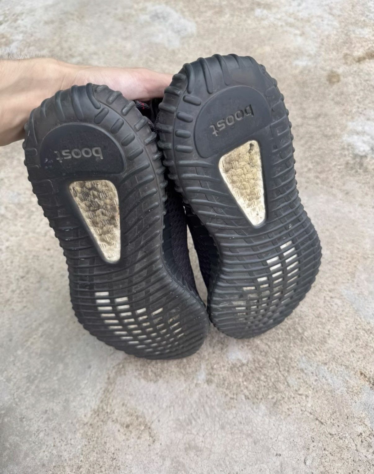 Adidas Adidas Yeezy 350 V2 Black K37 Size US 8.5 / EU 41-42 - 2 Thumbnail