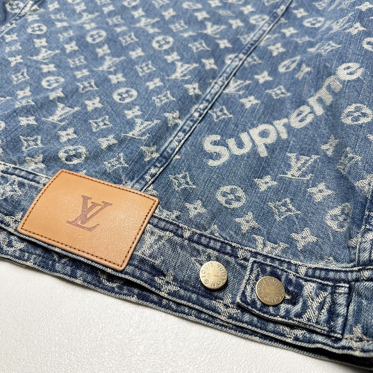 Louis Vuitton × Supreme Louis vuitton Supreme 54 mens monogram denim trucker jacket Size US L / EU 52-54 / 3 - 7 Thumbnail