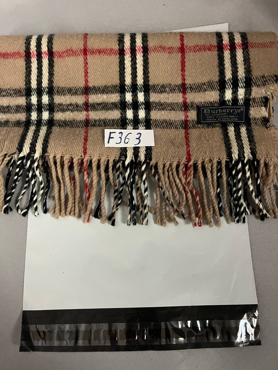 Burberry Burberry Nova Check Scarf Wool Size ONE SIZE - 17 Thumbnail