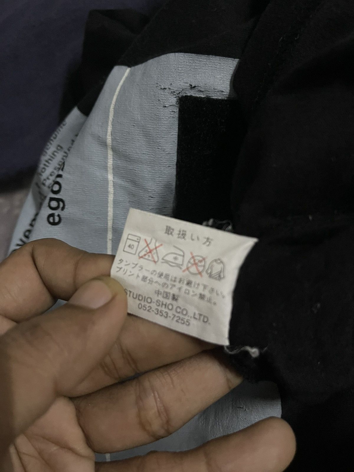 Japanese Brand 2000s BERNINGS SHO BONDAGE LONG SLEEVE TSHIRT Size US S / EU 44-46 / 1 - 17 Thumbnail
