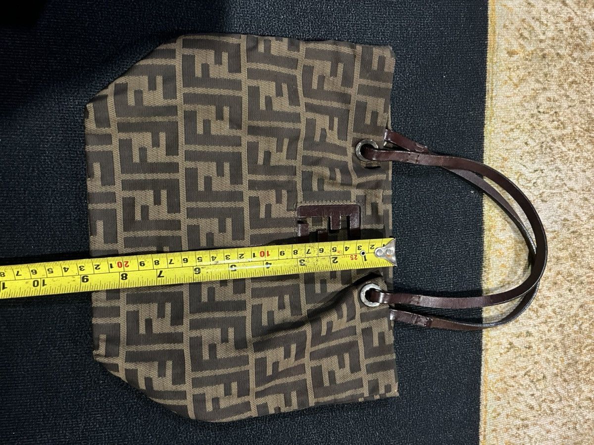 Fendi Authentic FENDI Zucca Tote Bag Size ONE SIZE - 16 Thumbnail