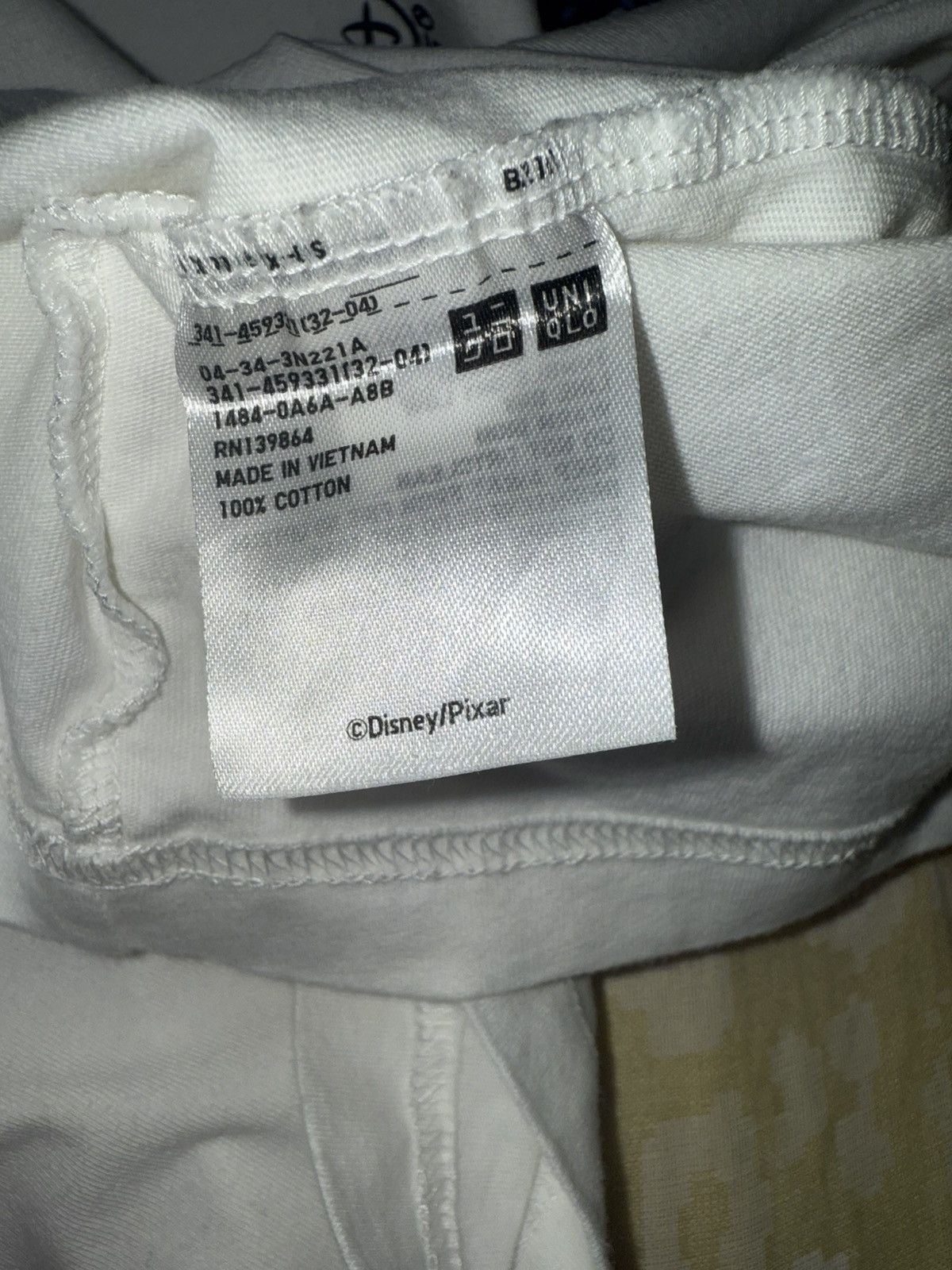 Uniqlo Uniqlo X Pixar // Monsters Inc Size US L / EU 52-54 / 3 - 4 Thumbnail