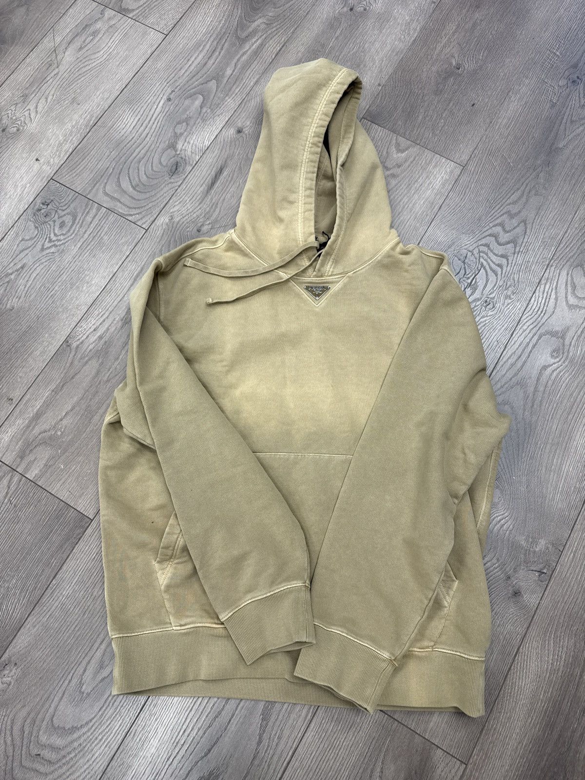 Prada Prada triangle logo hooded sweatshirt tan extra small Size US XS / EU 42 / 0 - 1 Thumbnail