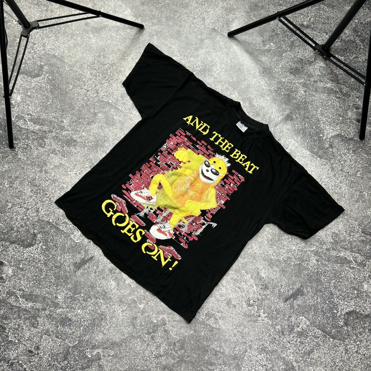 Band Tees Vintage The Whispers And The Beat Goes On band 90’s tee Size US XL / EU 56 / 4 - 1 Thumbnail