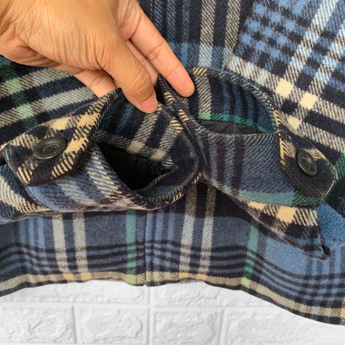 Vintage Vintage Oshkosh Wool Plaid Zipper Jacket Size US L / EU 52-54 / 3 - 8 Thumbnail