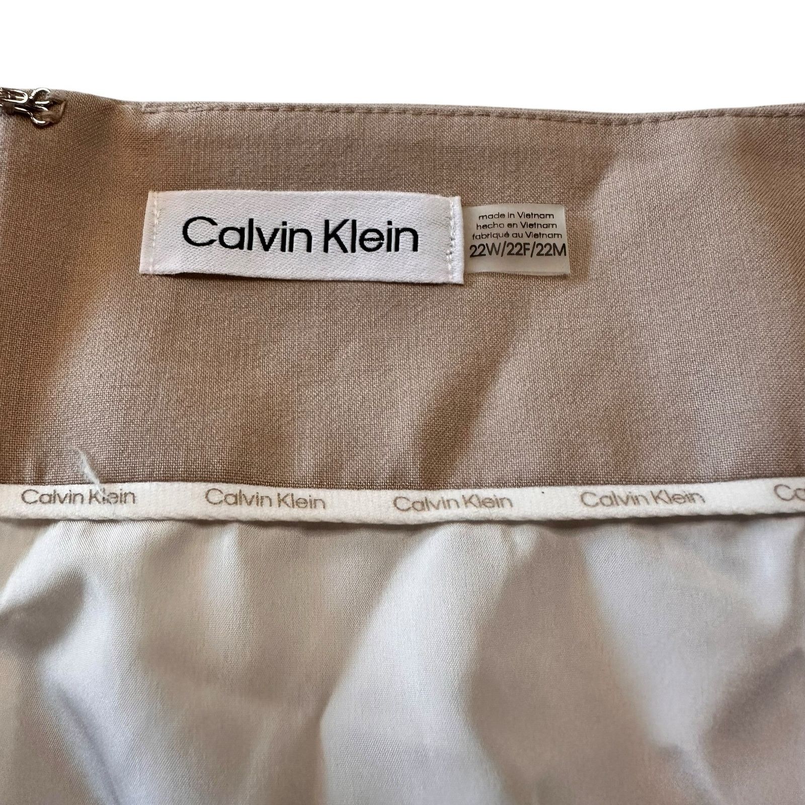 Calvin Klein NWT Calvin Klein Beige Faux Wrap Mini Skirt Size 22W Size XS / US 0-2 / IT 36-38 - 4 Thumbnail