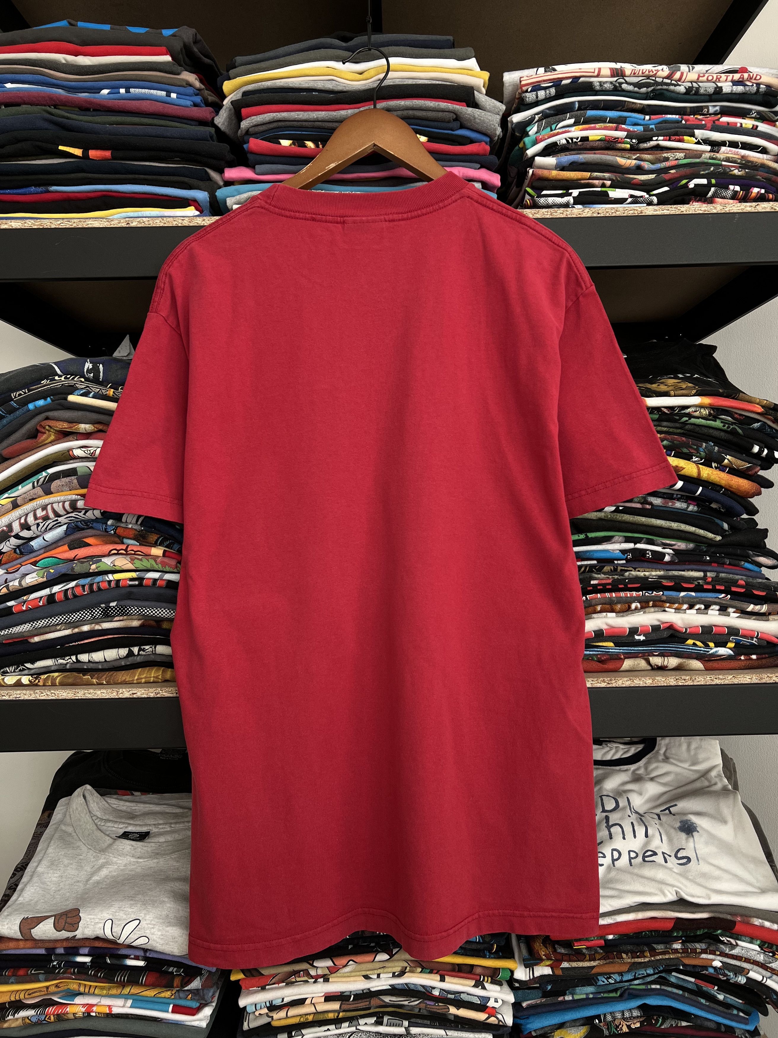 Dakine Vintage 2000s Dakine Red Graphic T-shirt Size US L / EU 52-54 / 3 - 2 Thumbnail
