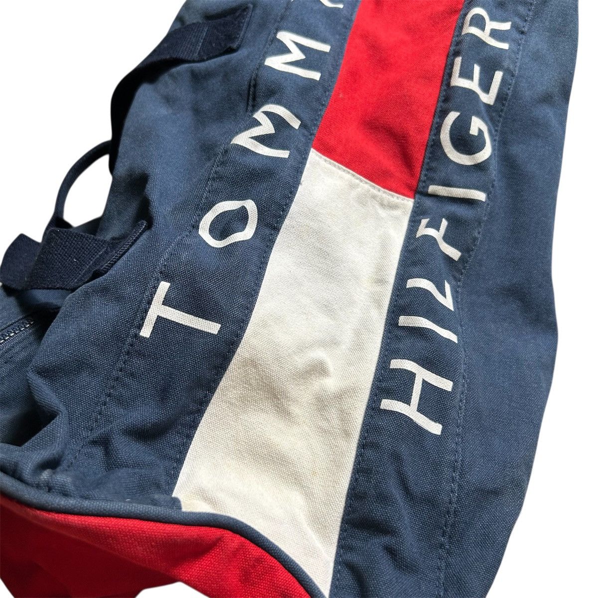 Tommy Hilfiger Vintage Tommy Hilfiger Big Logo Duffel Bag Size ONE SIZE - 9 Thumbnail