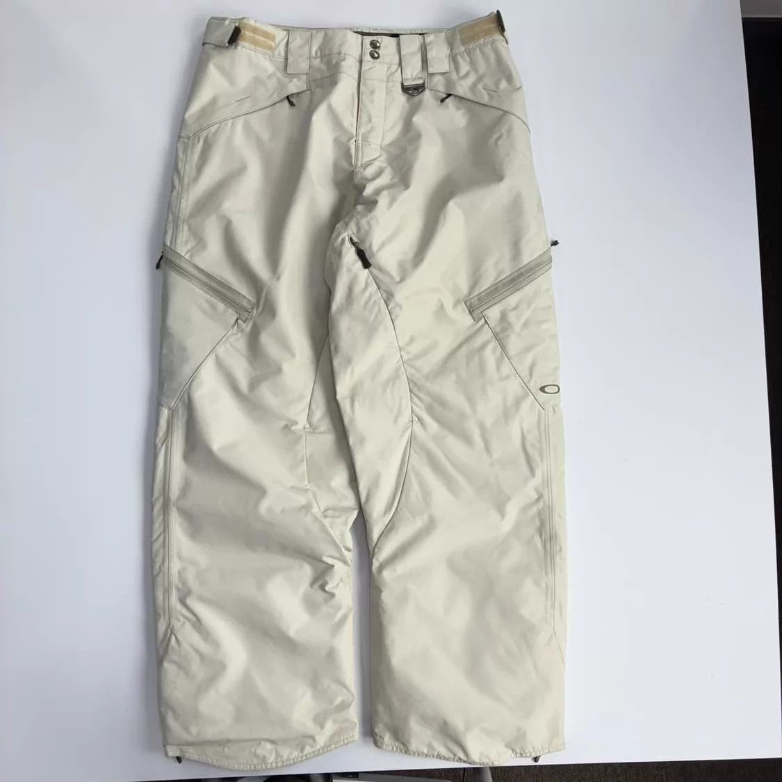 Oakley White Casual Cargo Pants Size 34 Size US 34 / EU 50 - 1 Thumbnail