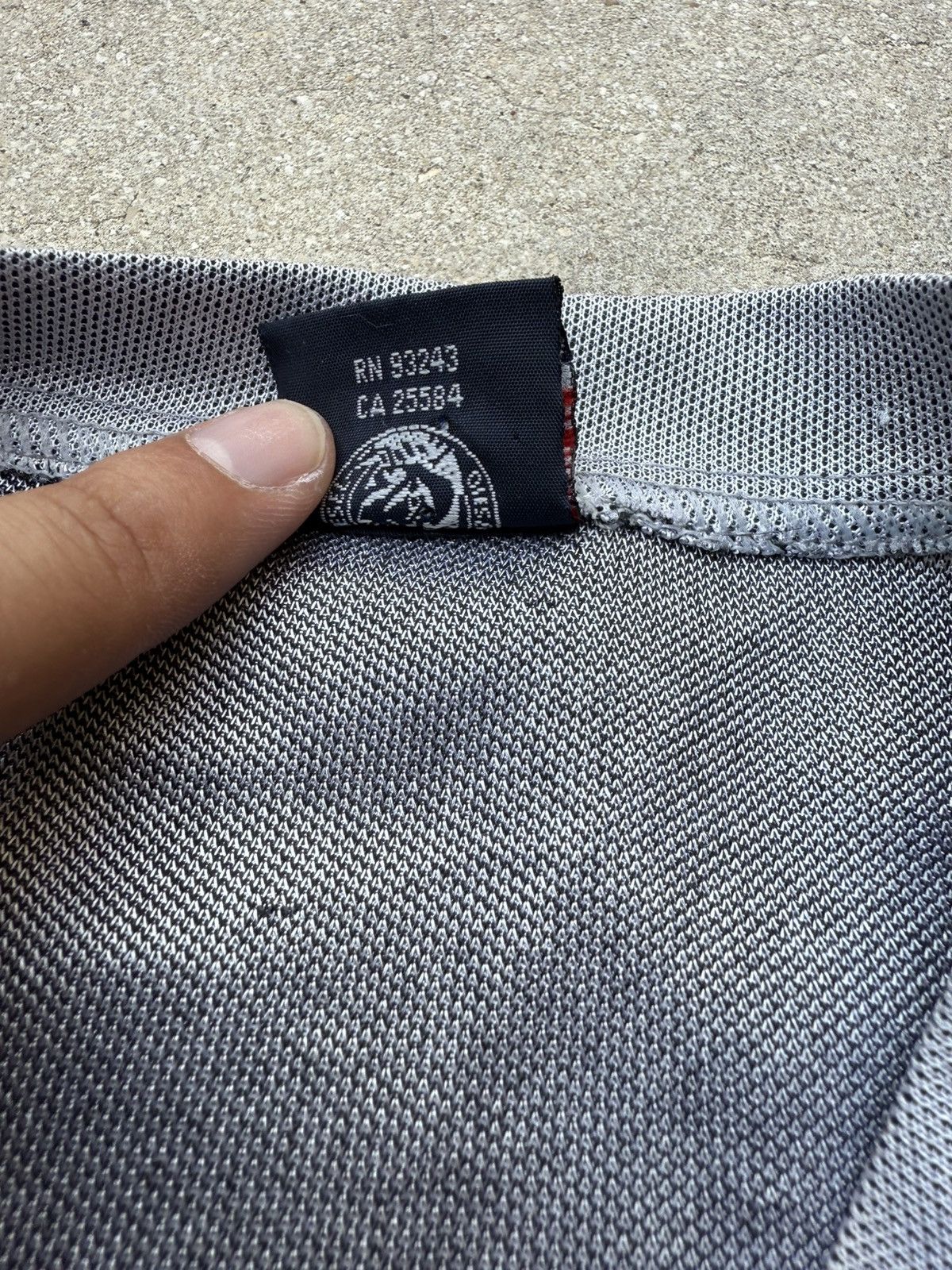 Diesel Vintage 90s-Y2K Diesel silver and black jersey T shirt Size US XL / EU 56 / 4 - 4 Thumbnail