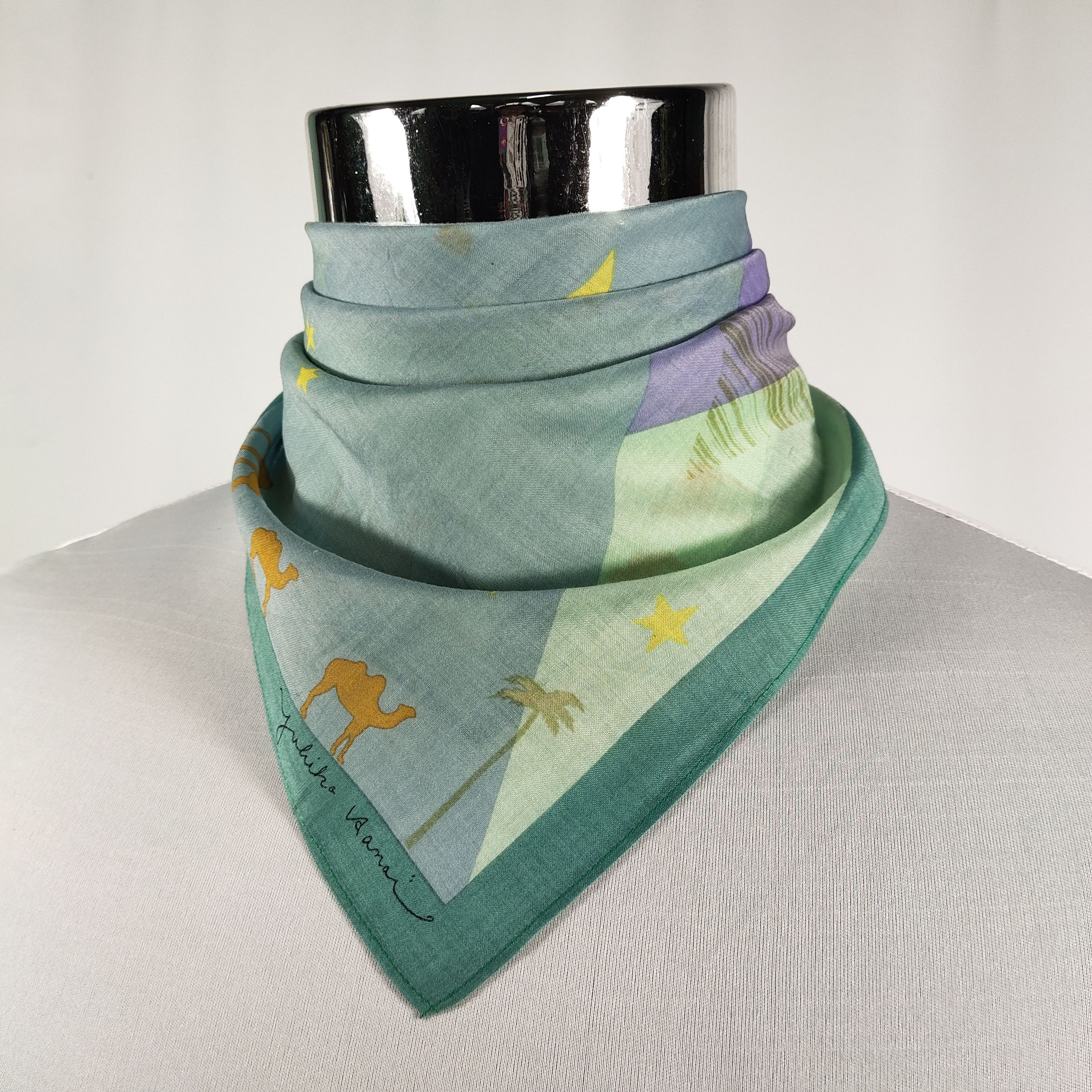 Vintage Yukiko Hanai Handkerchief / Neckerchief / Bandana FZ658 Size ONE SIZE - 1 Thumbnail