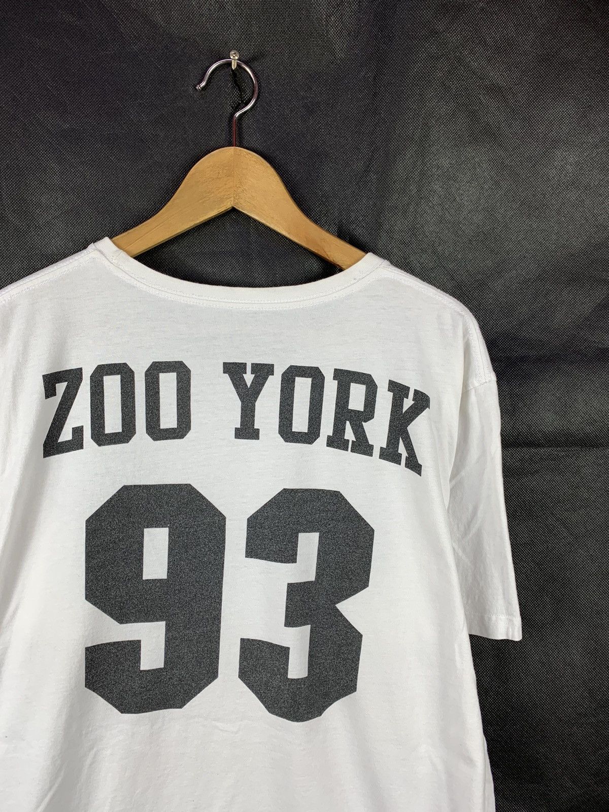 Zoo York Steals! Zoo York Skate Streetwear Tee Big Logo Backhit Size US L / EU 52-54 / 3 - 3 Thumbnail