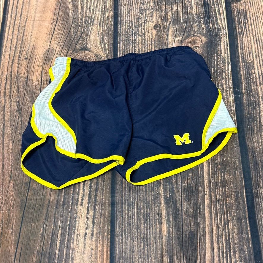 Colosseum Athletics Colosseum Women's Michigan Wolverines Running Shorts Size 30" / US 8 / IT 44 - 1 Thumbnail
