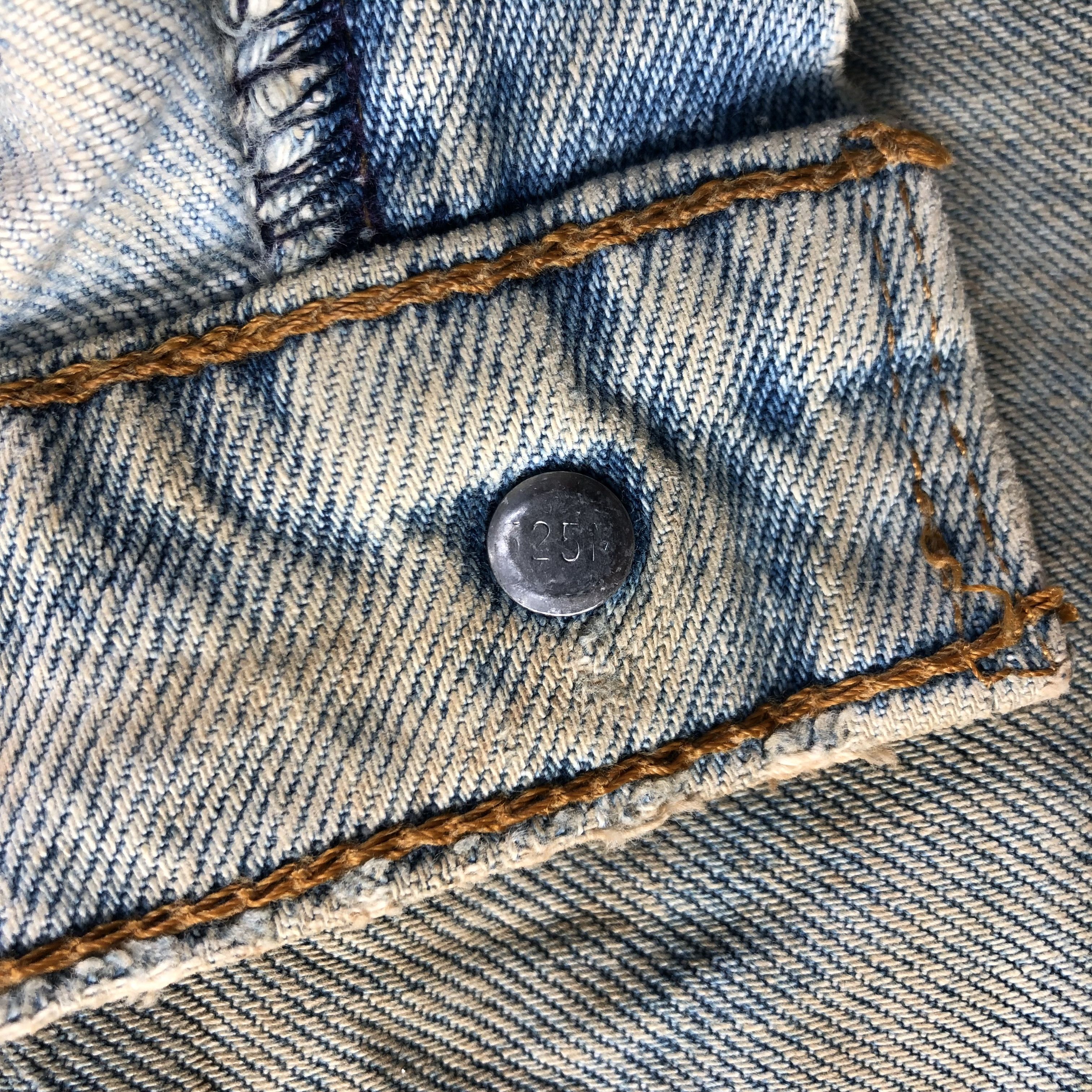 Levi's 90s Vintage Light Wash Levis 520 Jeans-J3780 Size US 30 / EU 46 - 10 Thumbnail