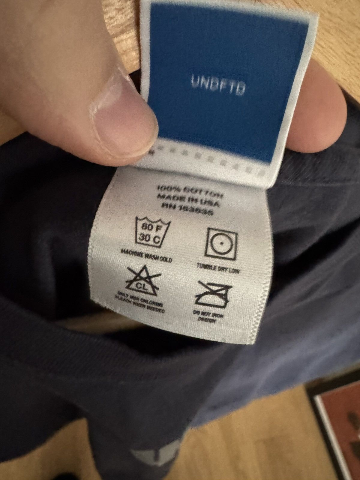 Undefeated Undefeated Tee size L Size US L / EU 52-54 / 3 - 5 Thumbnail