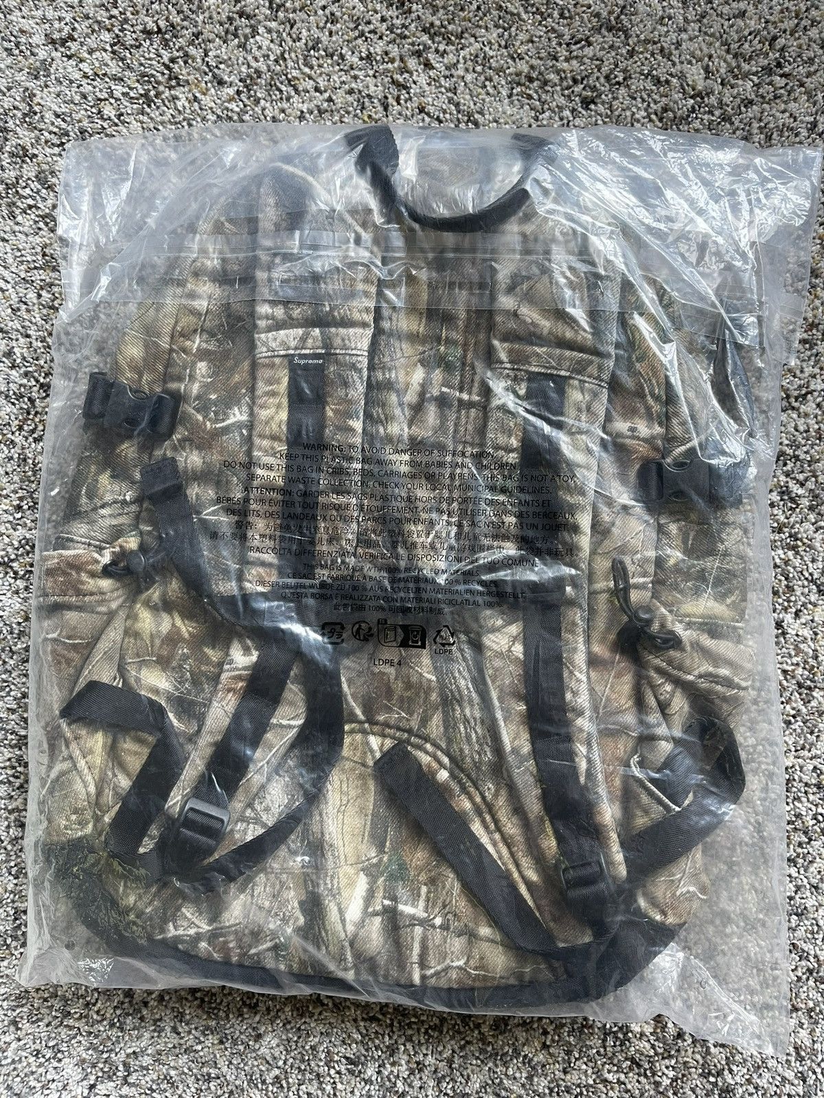 Supreme Supreme Camo Backpack Size ONE SIZE - 11 Thumbnail
