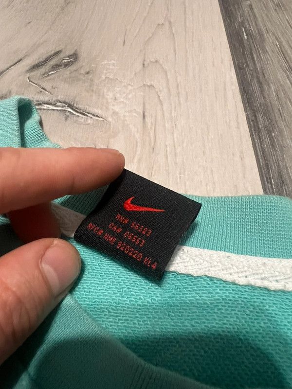 Nike × Vintage Crewneck nike vintage S spellout Size S / US 4 / IT 40 - 5 Thumbnail