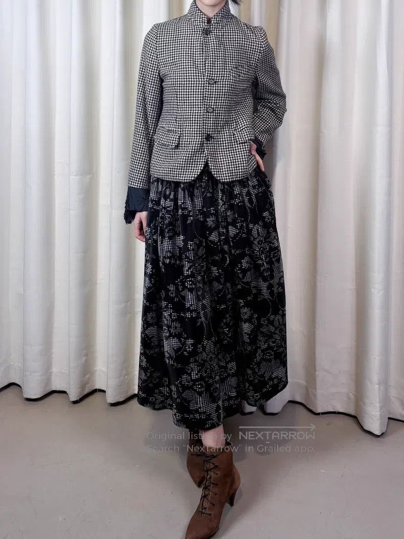 Comme des Garcons Comme Des Garcons size M Vintage Baroque Velvet Skirt Size 22" - 3 Thumbnail