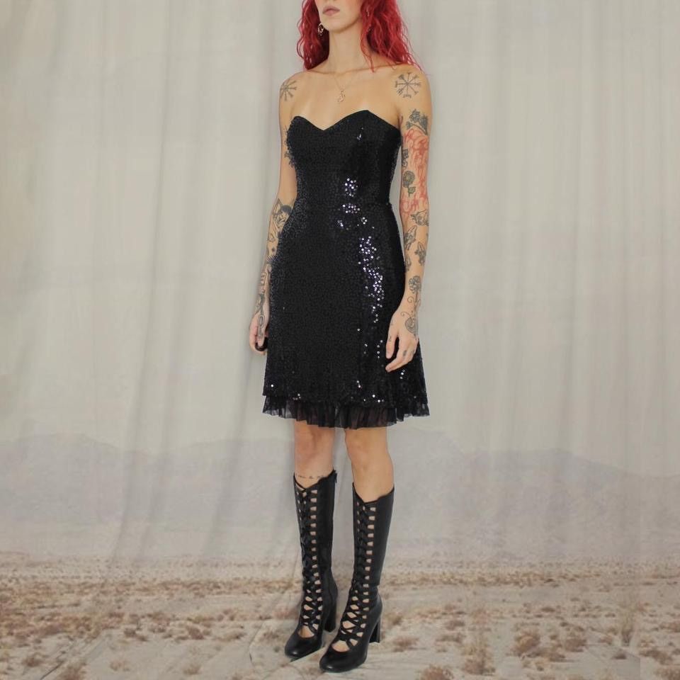 Betsey Johnson × Vintage ✨SEQUIN BLACK DRESS✨ Size M / US 6-8 / IT 42-44 - 2 Thumbnail