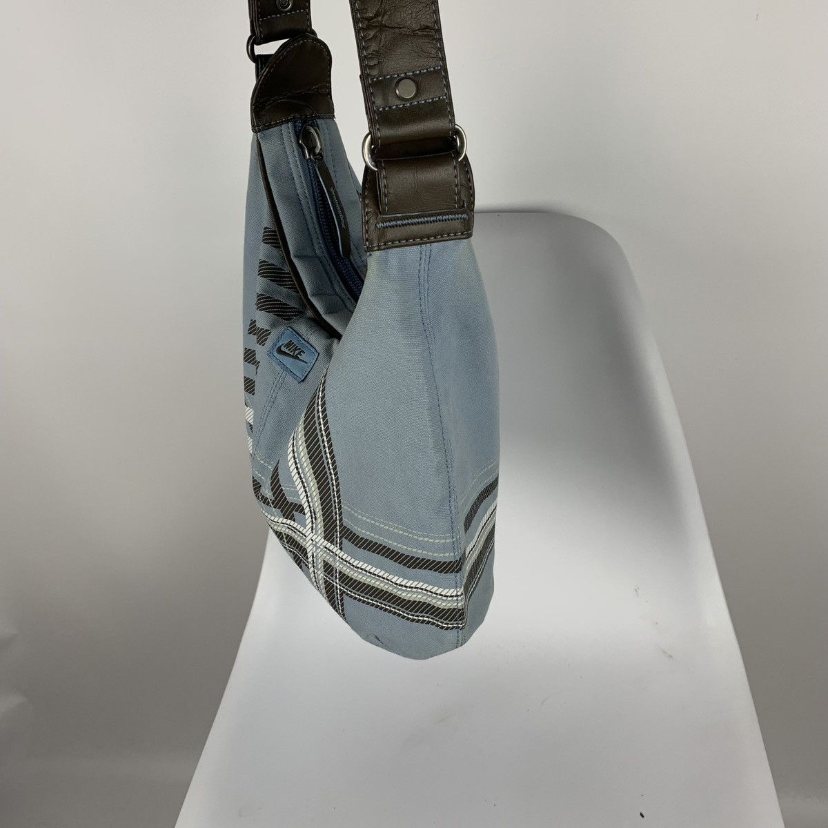 Nike Vintage Y2K Nike Plaid Pouch Bag One Size Baby Blue Logo Size ONE SIZE - 9 Thumbnail