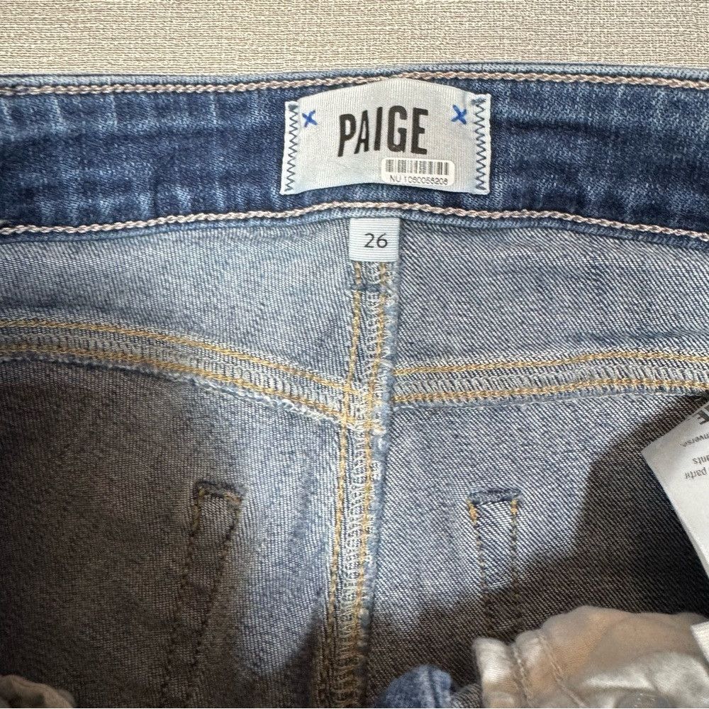 Paige PAIGE Shelby Low-Rise Crop Flared Jeans In Portrait Size 26 Size 26" / US 2 / IT 38 - 5 Thumbnail