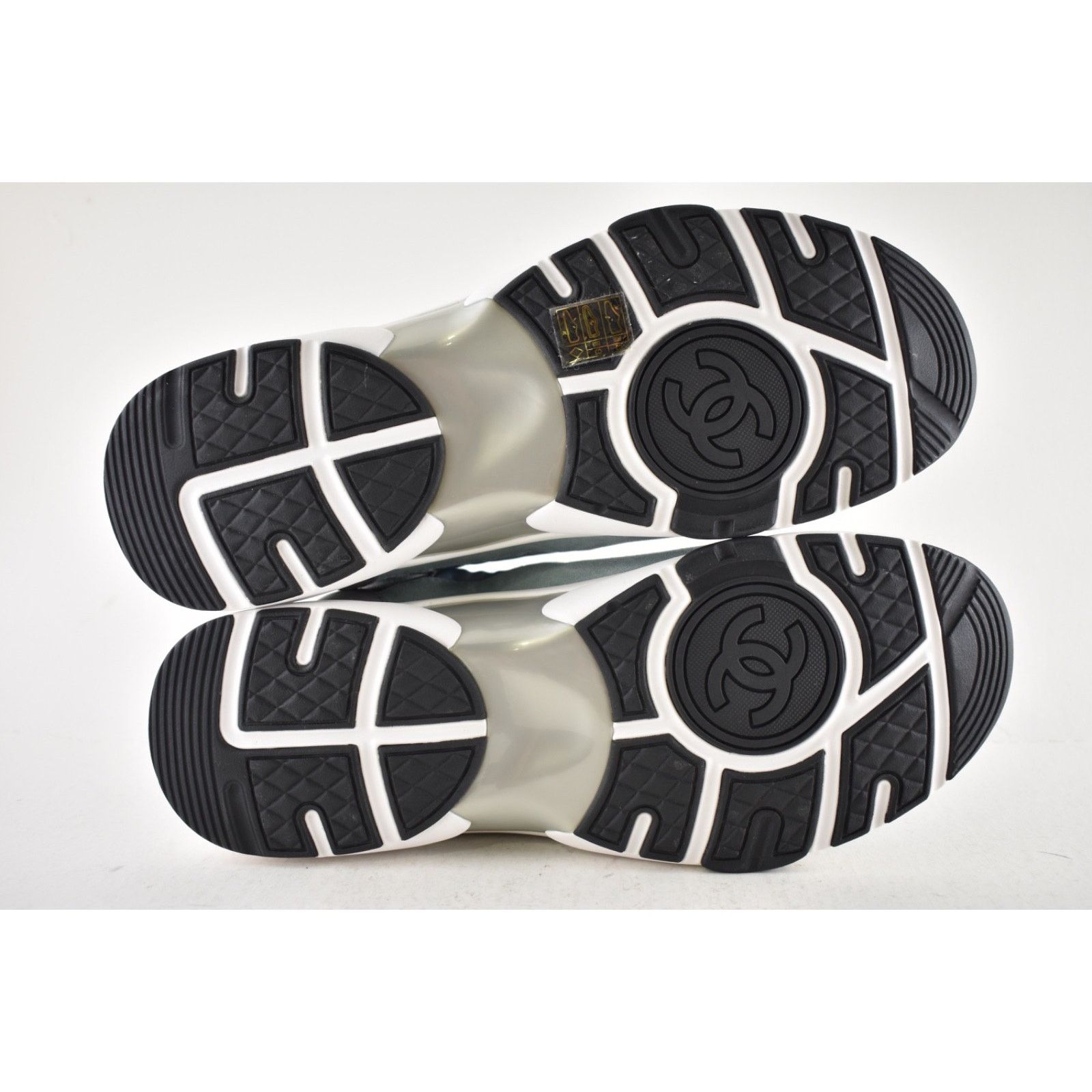 Chanel Chanel 20S Mens Grey Blue Silver White CC Logo Low Top Size US 11 / EU 44 - 12 Thumbnail