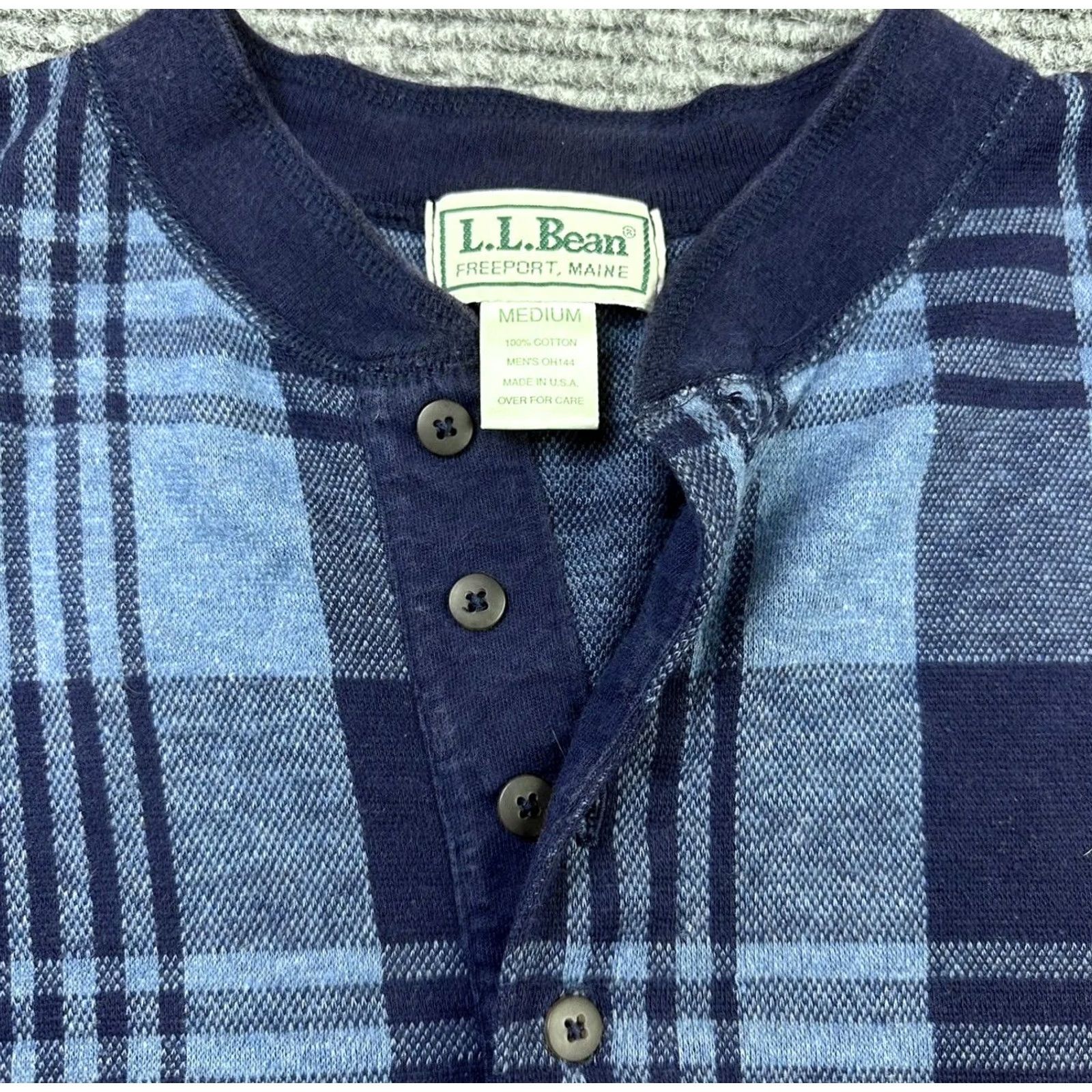 Vintage VINTAGE LL Bean Men’s Medium T Shirt Blue Plaid Long Sleeve Henley Neck Made In USA Shirt Size US M / EU 48-50 / 2 - 2 Thumbnail