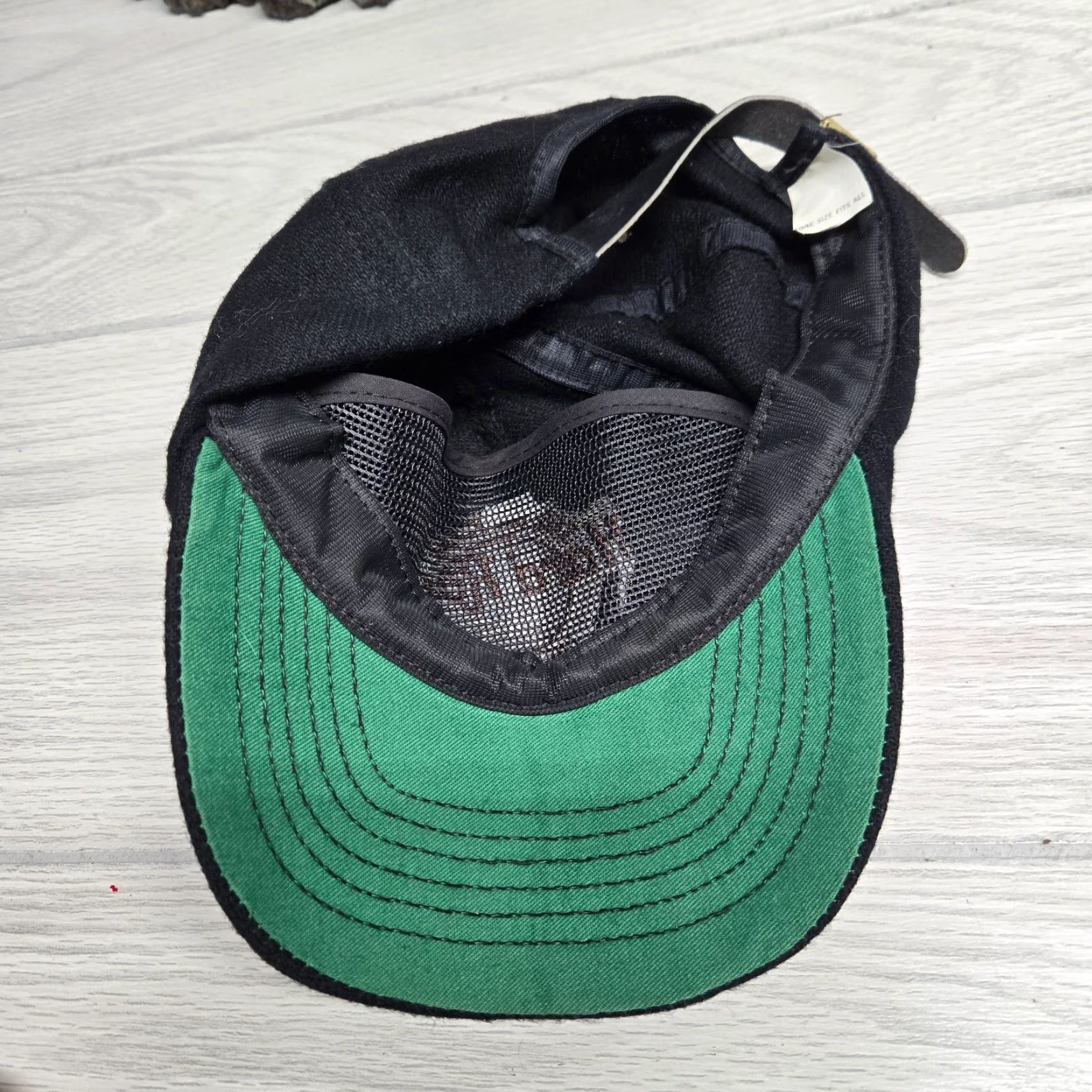 Hard Rock Cafe Hard Rock Cafe Hat Trucker One Size Adult Adjustable Strapback Black USA Vintage Mens/Womens? Size ONE SIZE - 6 Thumbnail