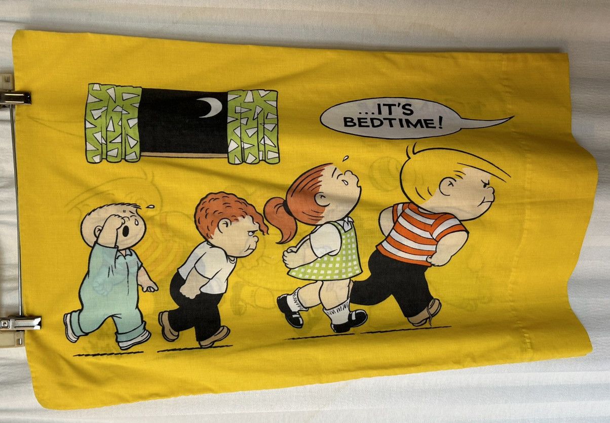 Other pillowcase: vintage Family circus made in us comic 42 x 36 Size ONE SIZE - 1 Thumbnail