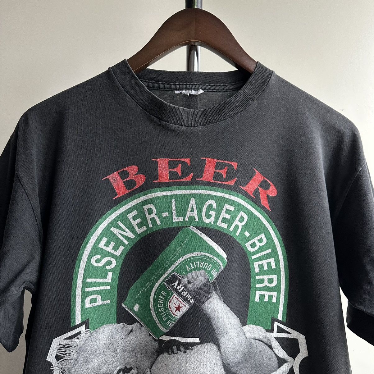 Vintage VINTAGE 90s BABY DRINK BEER DRUGS FACE HUMOR TEE Size US M / EU 48-50 / 2 - 2 Thumbnail
