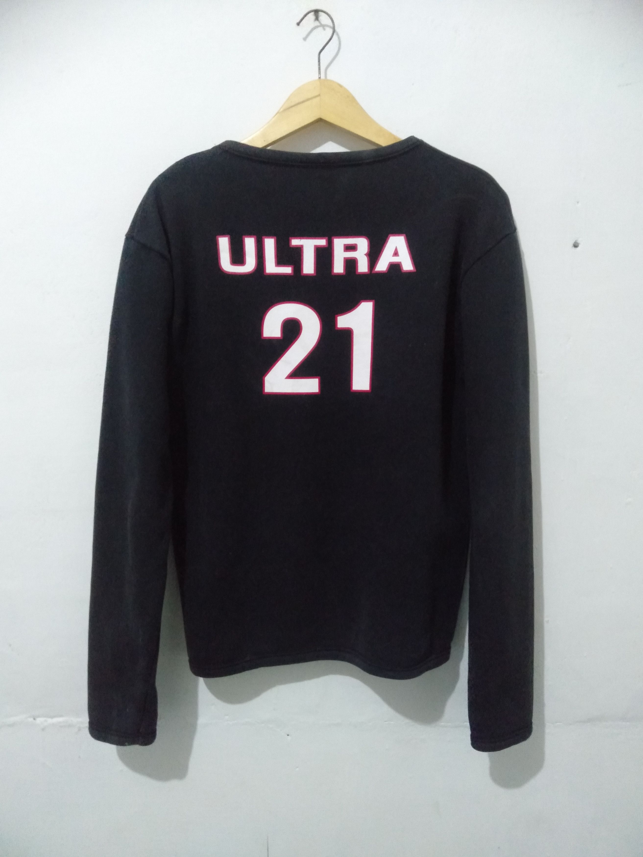 Cartoon Network Japanese Brand JFA Ultraman Ultra 21 black Longsleeve Size US L / EU 52-54 / 3 - 2 Thumbnail