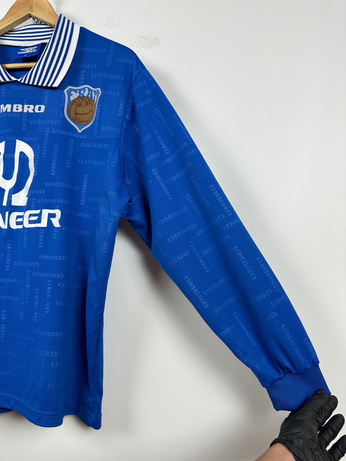 Umbro 1995/96 Vintage Fram Reykjavik Rare Home Soccer Jersey Size US XL / EU 56 / 4 - 14 Thumbnail
