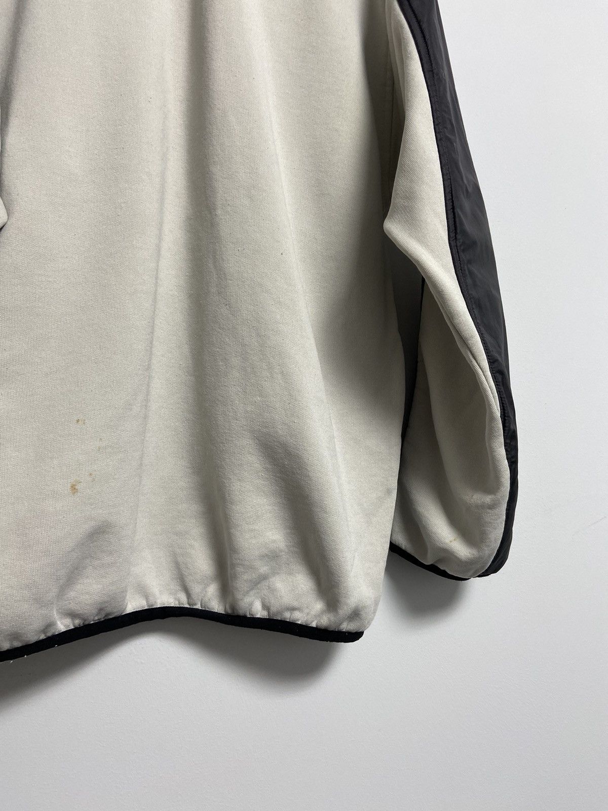 Vintage Nike Vintage Zip Sweatshirt nylon y2k style hype Size US XS / EU 42 / 0 - 17 Thumbnail