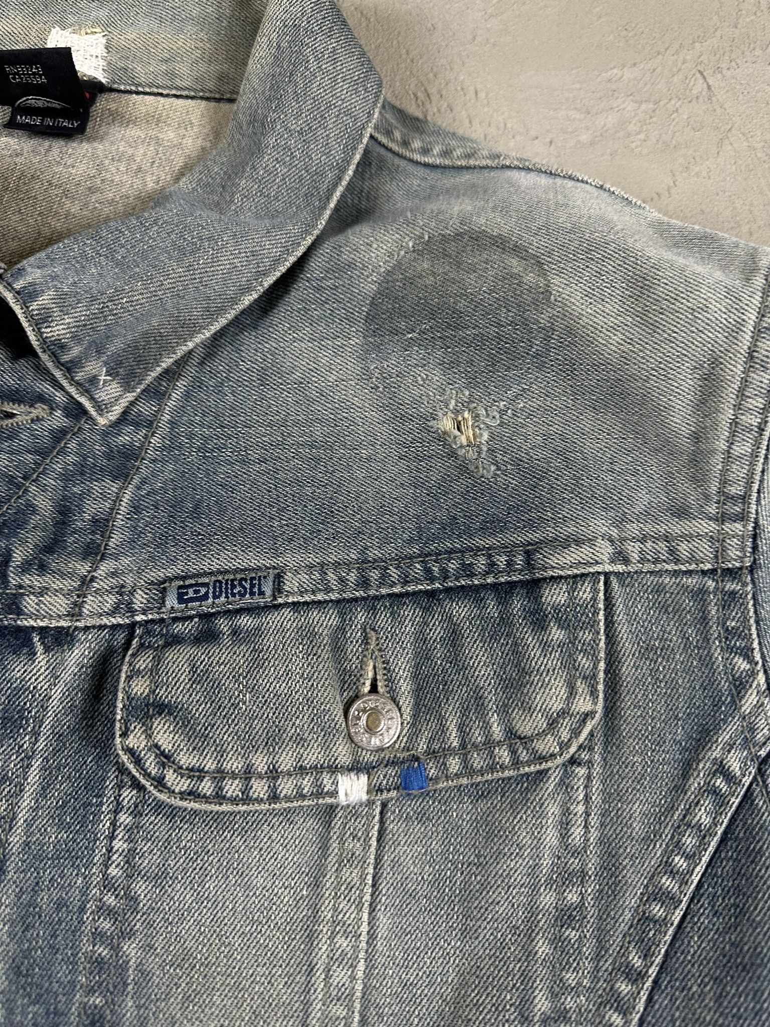 Diesel Vintage Y2k Diesel Faded Washed Denim Trucker Jacket 00s Size US M / EU 48-50 / 2 - 9 Thumbnail