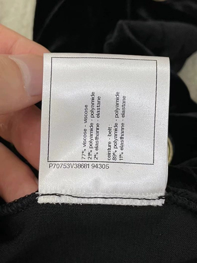 Chanel Chanel Black gold coin velvet leggings Size 42" / US 20 - 8 Thumbnail