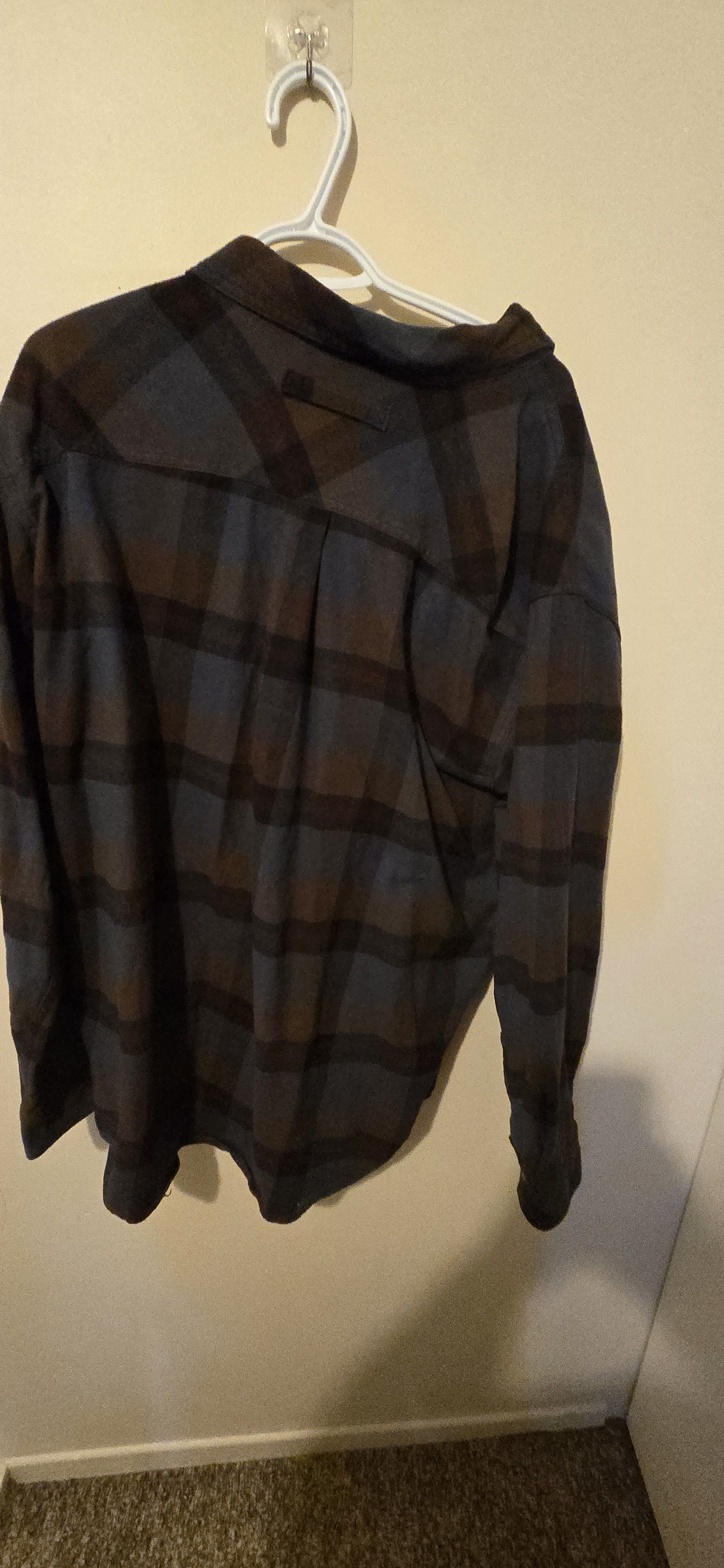 Other 2xl button feaux seude shirt high quality nice looking Size US XXL / EU 58 / 5 - 12 Thumbnail