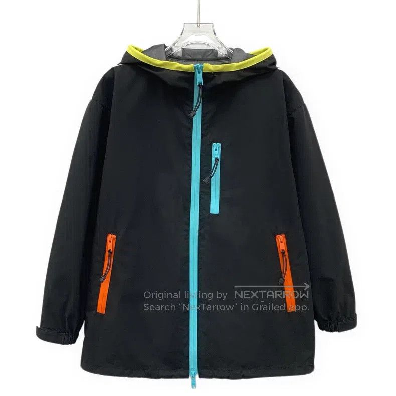 Prada Prada Black multi-pocket hooded zipper long-sleeved jacket Size XS / US 0-2 / IT 36-38 - 1 Thumbnail