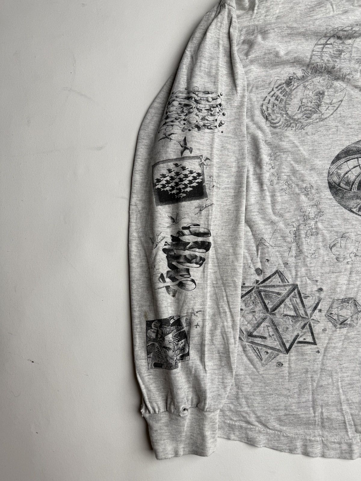 Vintage MC Escher Thrashed Heather Long Sleeve Size US M / EU 48-50 / 2 - 2 Thumbnail