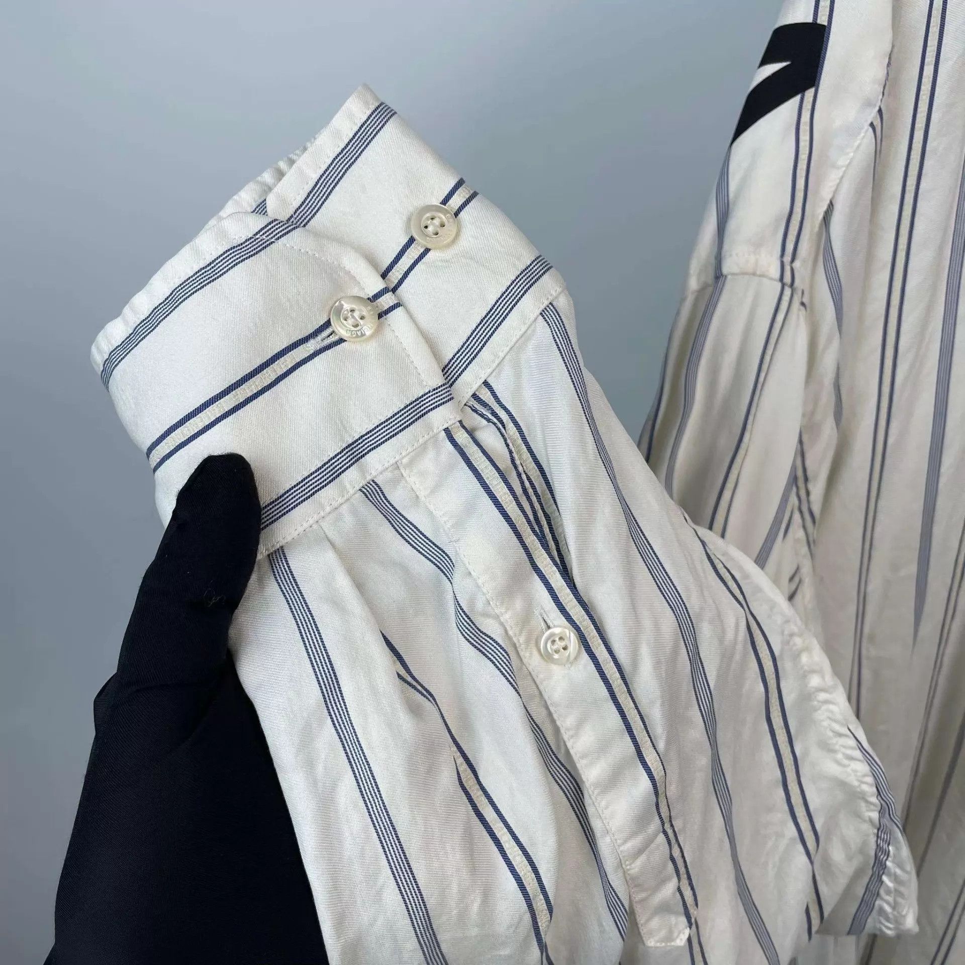 Balenciaga Balenciaga Striped Shirt Size 36 XXS Size US XXS / EU 40 - 8 Thumbnail