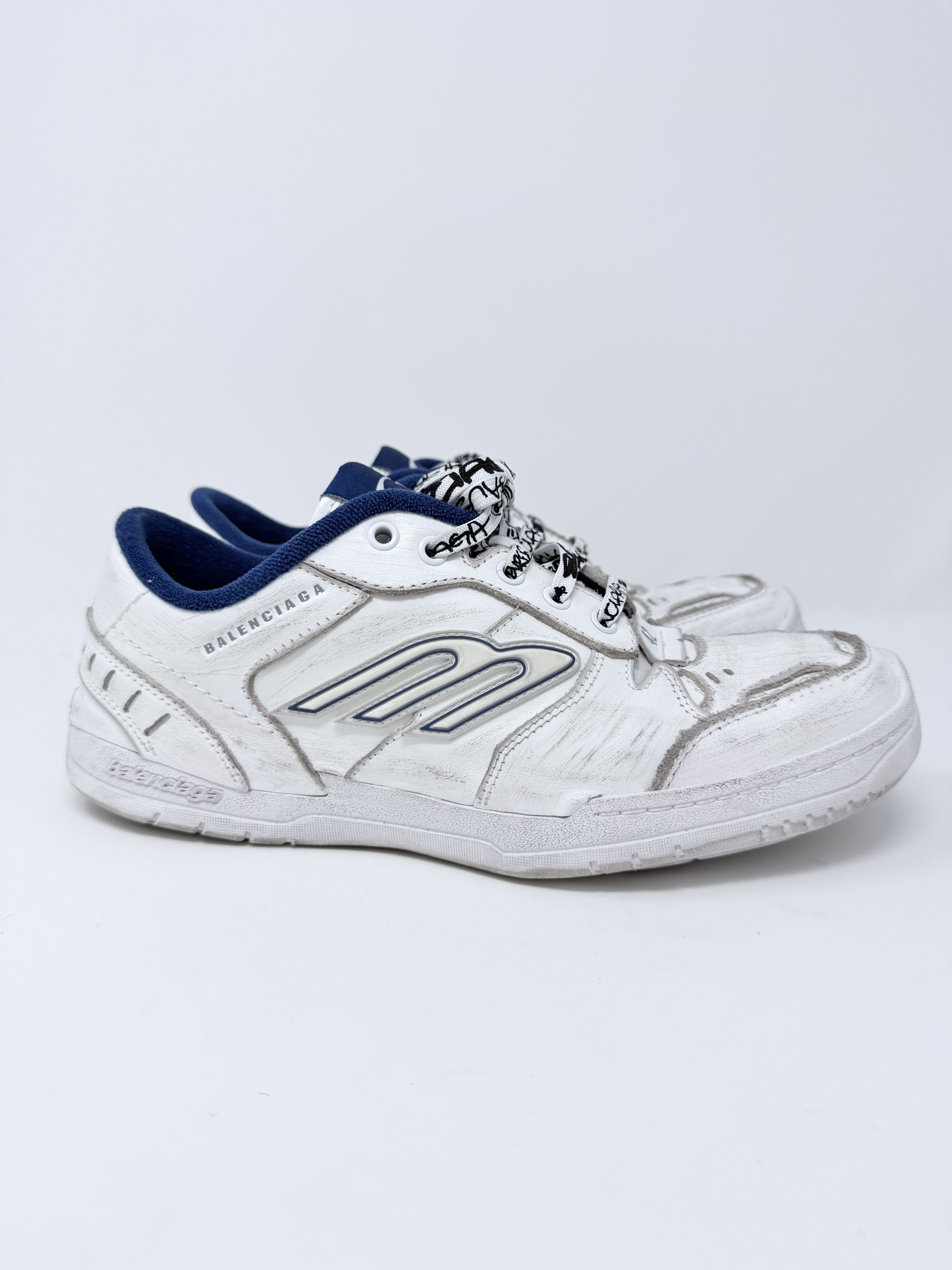 Balenciaga Balenciaga Hampton Sneaker White Blue Distressed Size US 9 / EU 42 - 2 Thumbnail