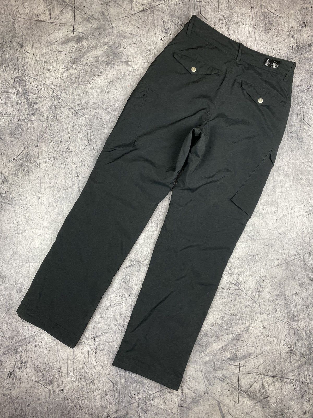 Nike Vintage Nike ACG Cargo Pants Outdoor Life Size 28 Size US 28 / EU 44 - 13 Thumbnail