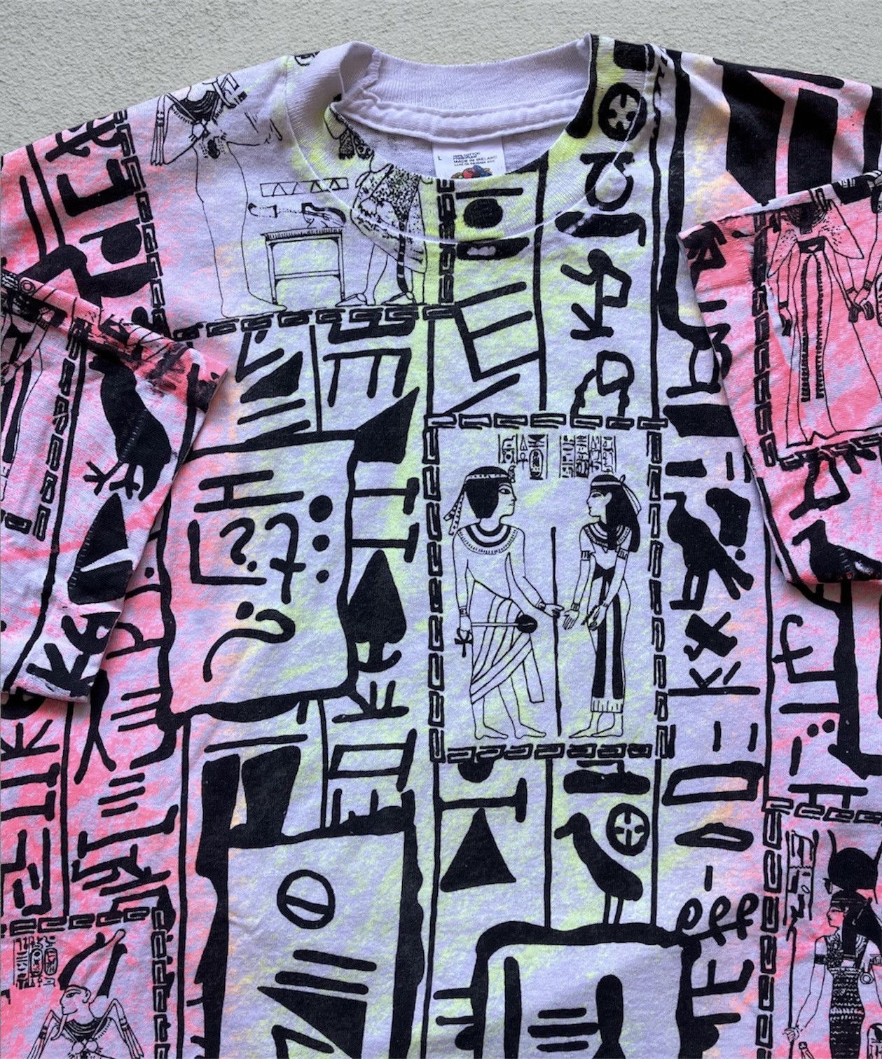 Fruit Of The Loom Vintage 90s Egyptian Hieroglyphics AOP Tee Shirt Art FORL SS Size US L / EU 52-54 / 3 - 5 Thumbnail