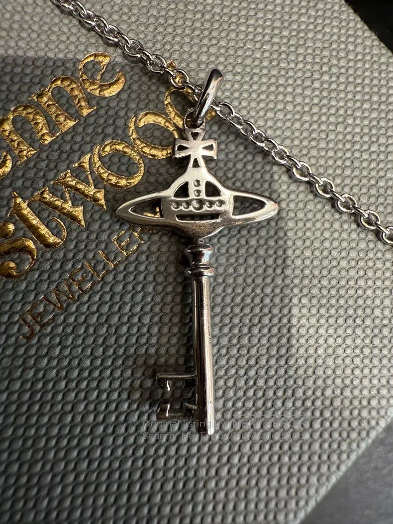 Vivienne Westwood Vivienne Westwood Saturn Key Bracelet Size ONE SIZE - 2 Thumbnail