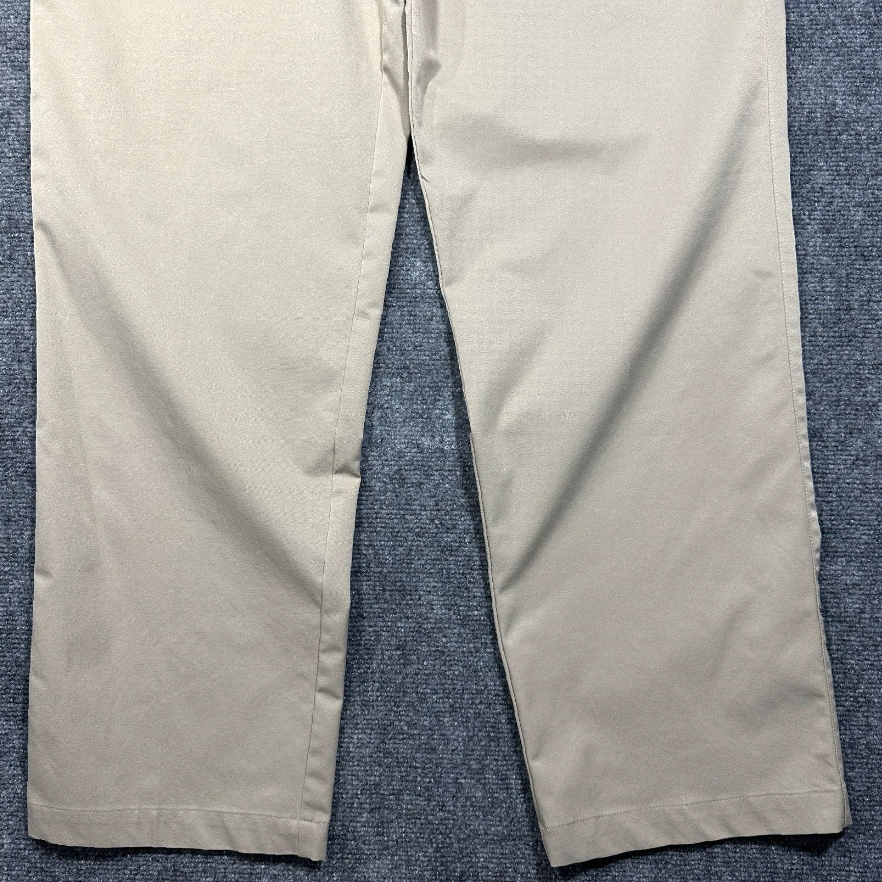 Adidas Adidas Climalite Pants Mens 36 Khakis Straight Leg Flat Front Pockets Zip Front / Inseam 33 Beige Brown Crew? Size US 36 / EU 52 - 2 Thumbnail