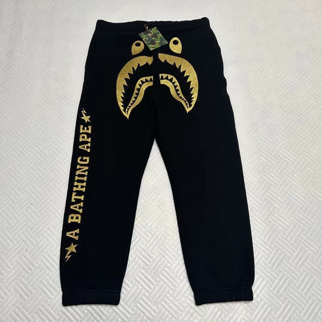Bape SHARK SWEAT PANT Size US 30 / EU 46 - 1 Thumbnail