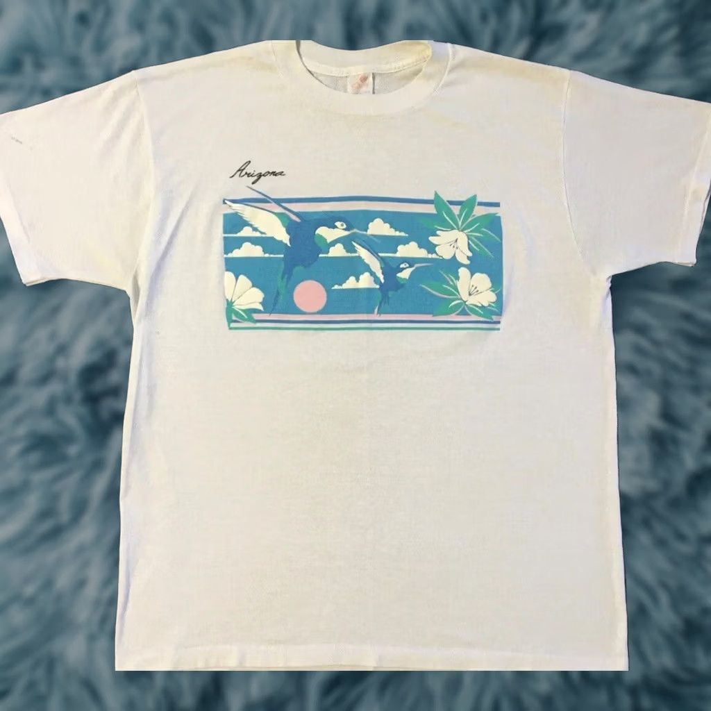 Vintage VINTAGE Arizona Hummingbird Shirt S White 80s 90s Grunge Beach Sun Palm Trees Animal Flower Military USA Men T-Shirt Size US S / EU 44-46 / 1 - 1 Thumbnail